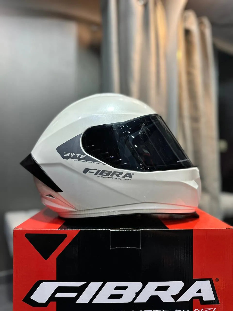 Casco FIBRA Byte Steam Blanco