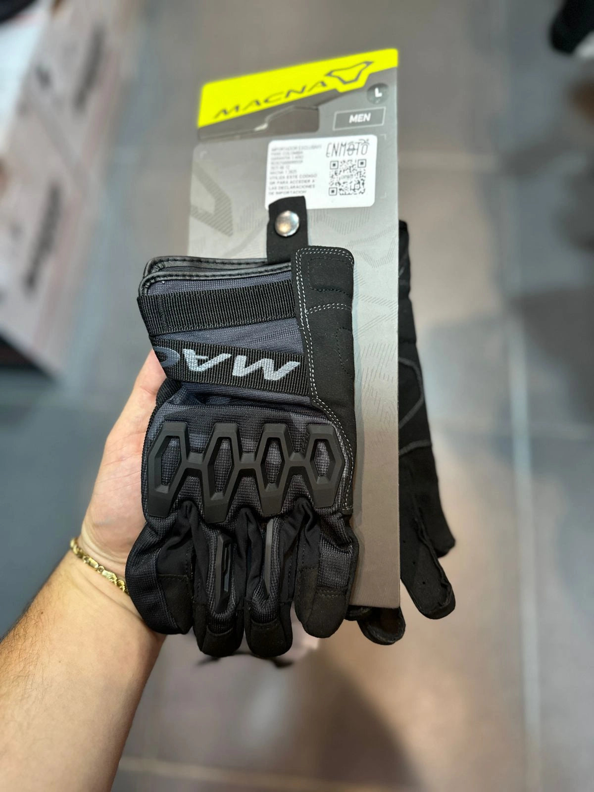 Guantes MACNA Zairon Negro