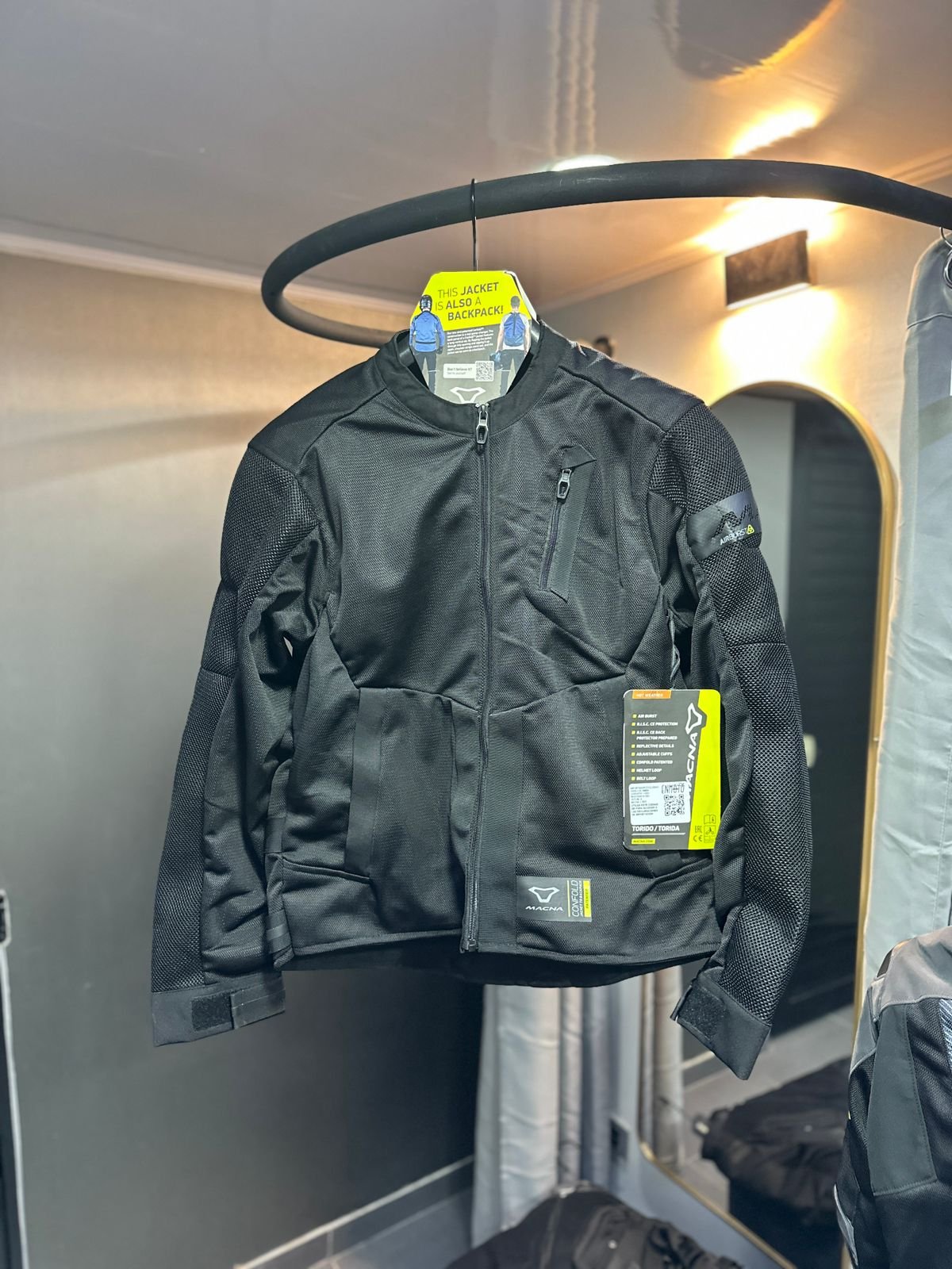 Chaqueta MACNA Torido Negra