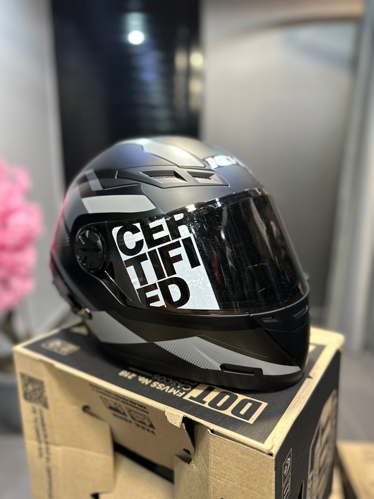 Casco Cerrado ICH 501SP Ruubir Gris