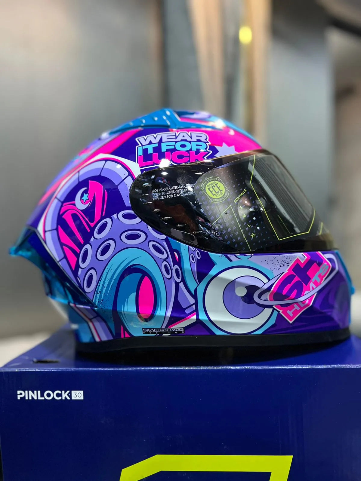 Casco SHAFT 526 SP EVO Lucky Morado