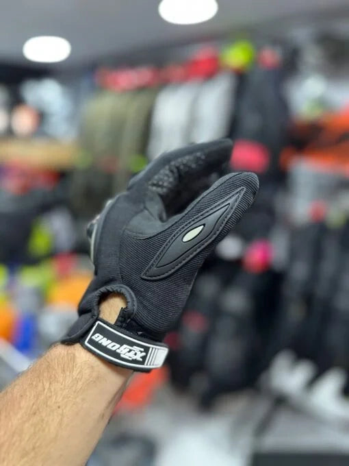 Guantes con Protección XTRONG X-08