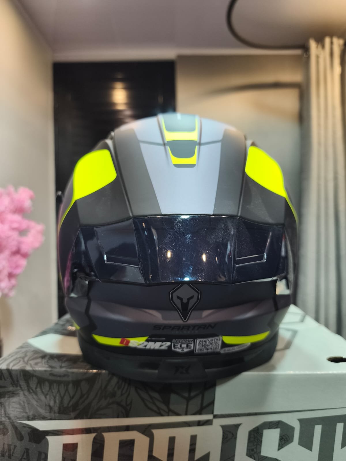 Casco SPARTAN Panther Gris Verde