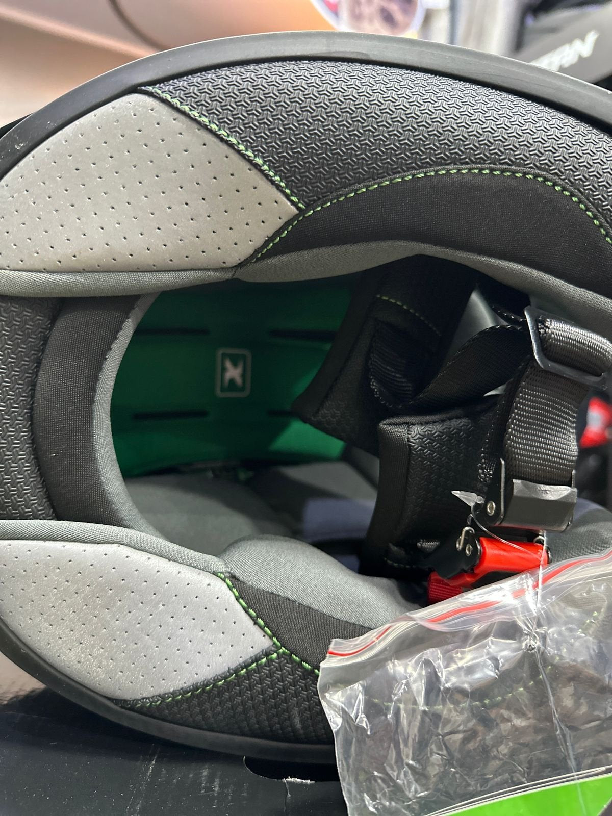 Casco Integral XTRONG Ranger Lineal Morado