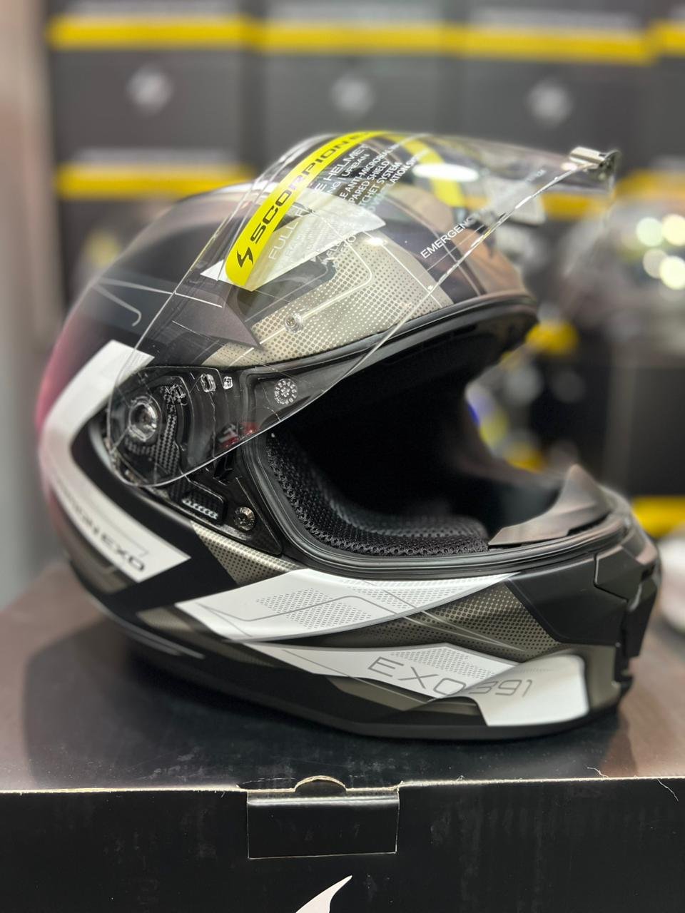 Casco SCORPION EXO 391 CAPTOR Gris