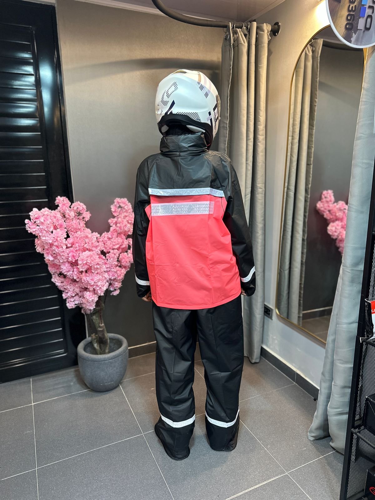 Traje Impermeable DS2M2 Soportado Rosado