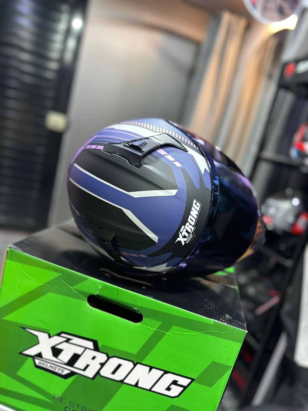 Casco Integral XTRONG Ranger Lineal Morado