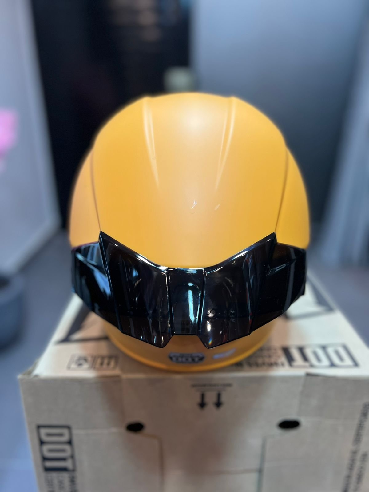Casco Cerrado ICH 501SP Solid Amariilo