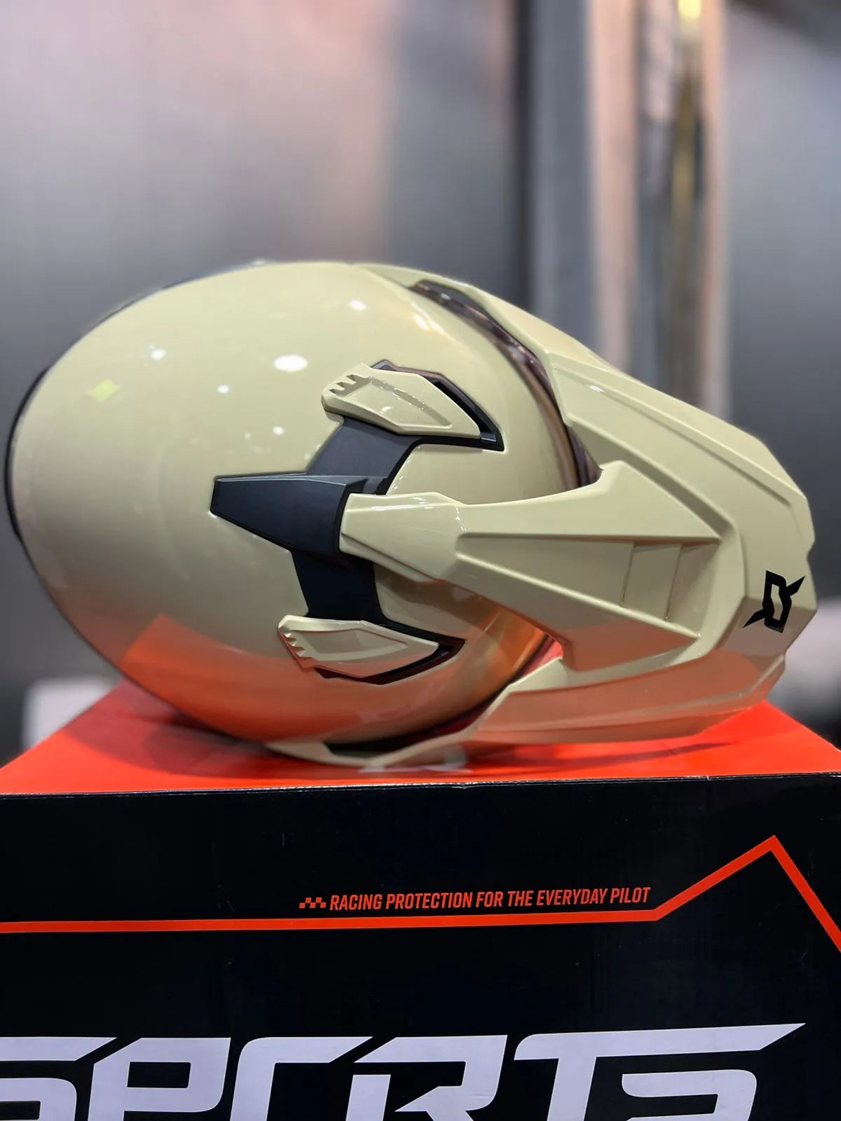 Casco Multipropósito XSPORTS 913 Solid Beige