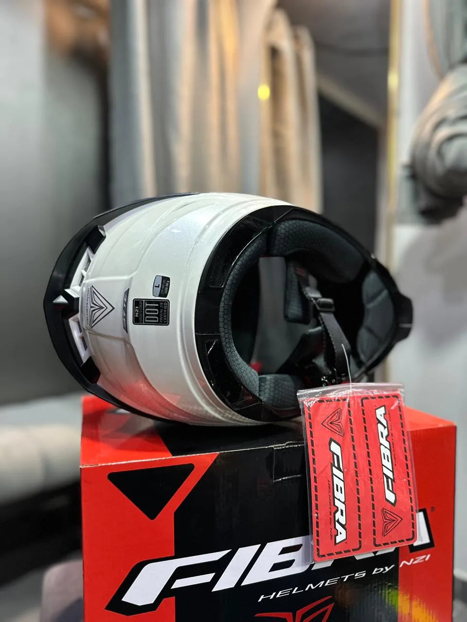 Casco FIBRA Byte Steam Blanco