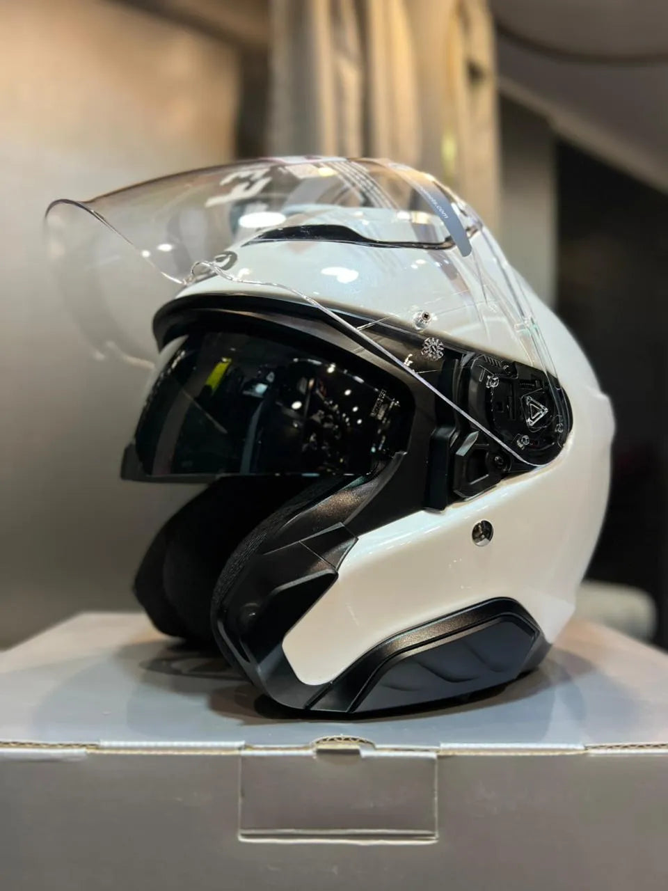 Casco HJC F31 Pearl White