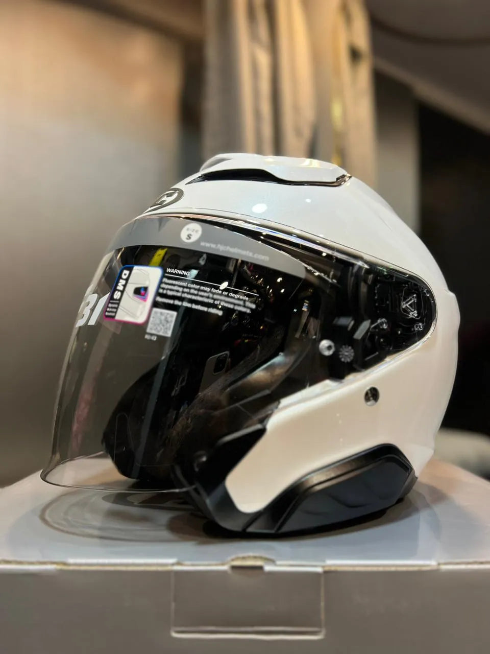 Casco HJC F31 Pearl White