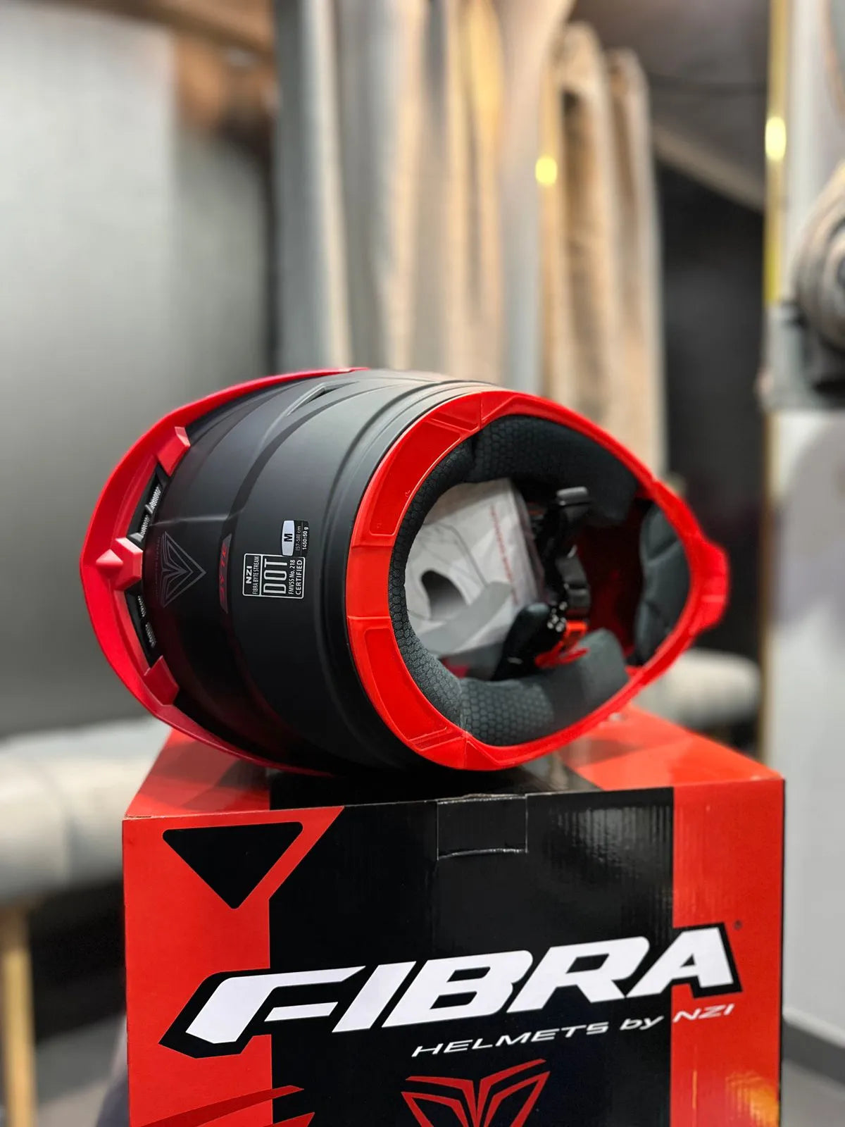 Casco FIBRA Byte Steam Negro Rojo