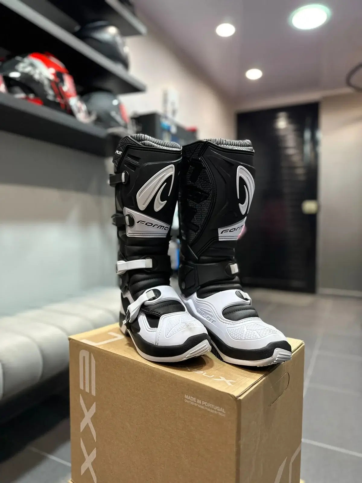 Botas FORMA Pilot Blancas 3