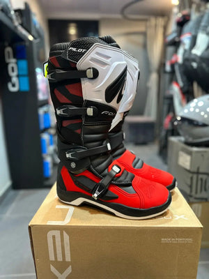 Botas FORMA Pilot Roja 2