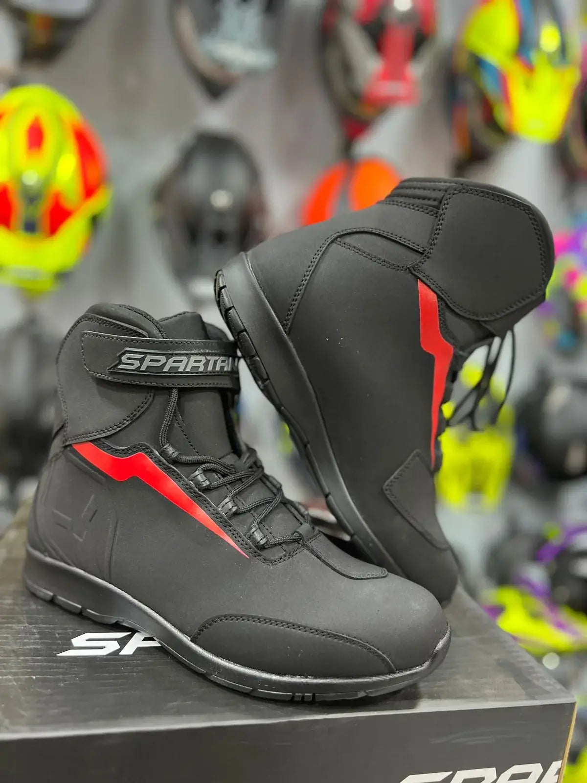 Botas Spartan Suburban Rojo 3