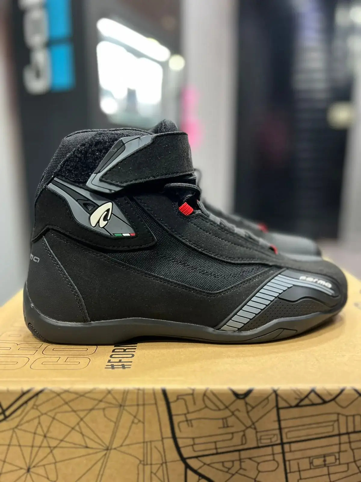 Botines FORMA Genesis 2