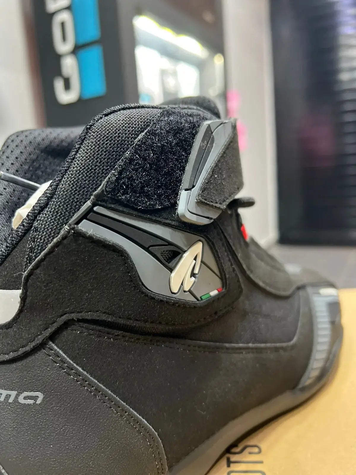 Botines FORMA Genesis 4