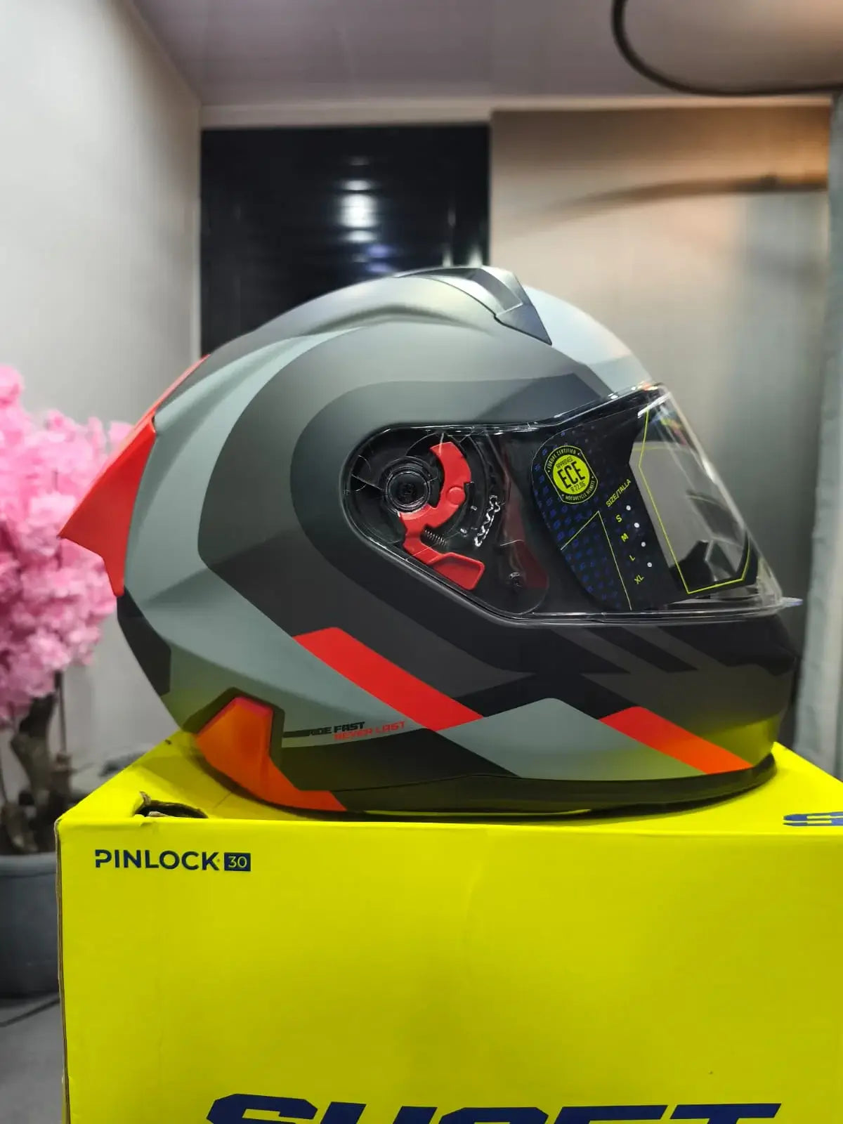 Casco Integral SHAFT 560 Evo Wuoki Rojo