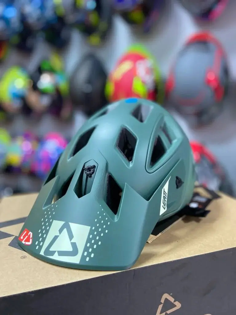 Casco LEATT MTB Enduro Verde 3