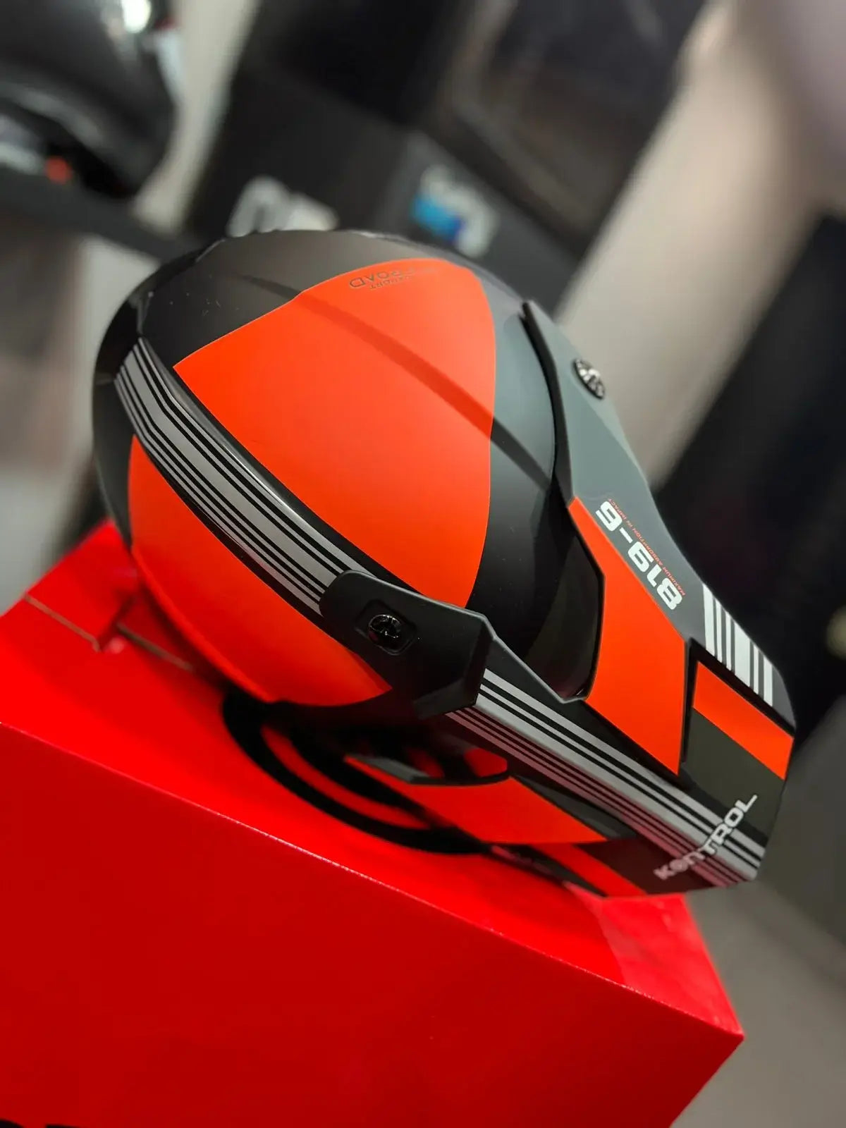 Casco Multiproposito KONTROL 819-6 Naranja Gris 3