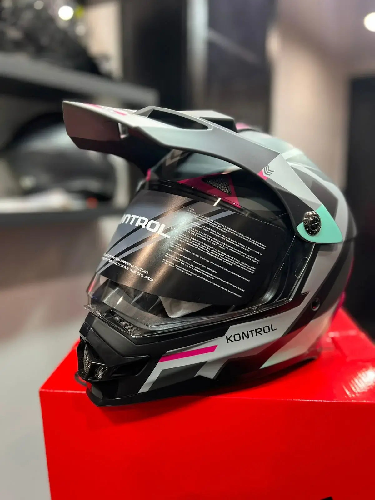 Casco Multiproposito KONTROL 819-6 Rosado Menta 2