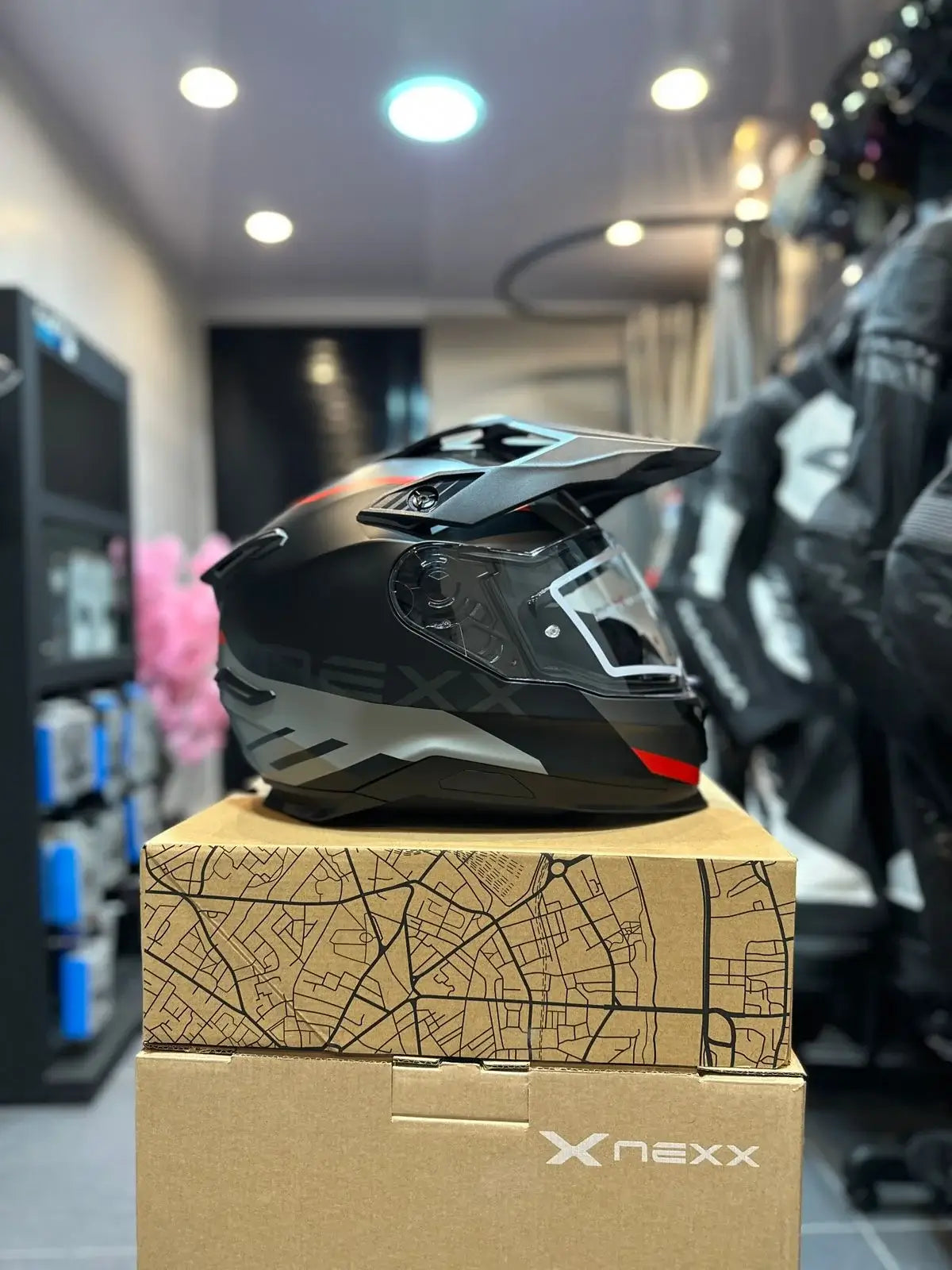 Casco NEXX Y.TRAVL Negro Rojo 2