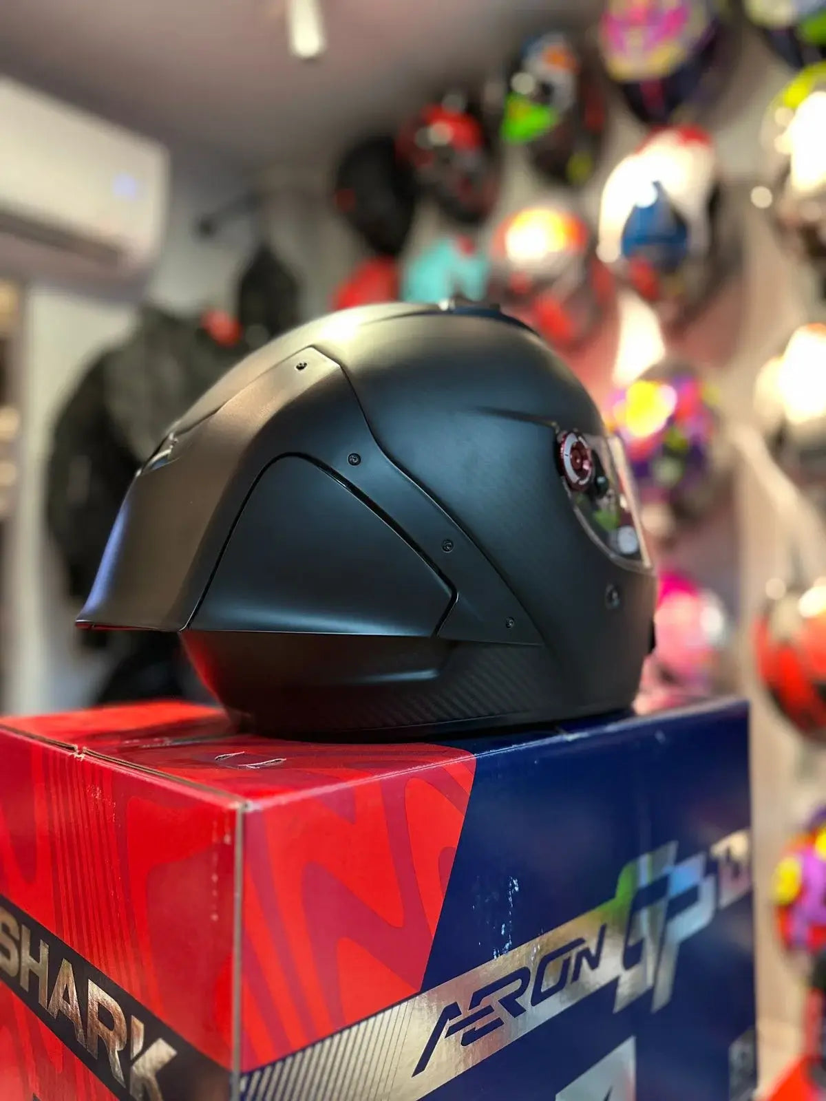 Casco SHARK Aeron GP Full Carbon 3