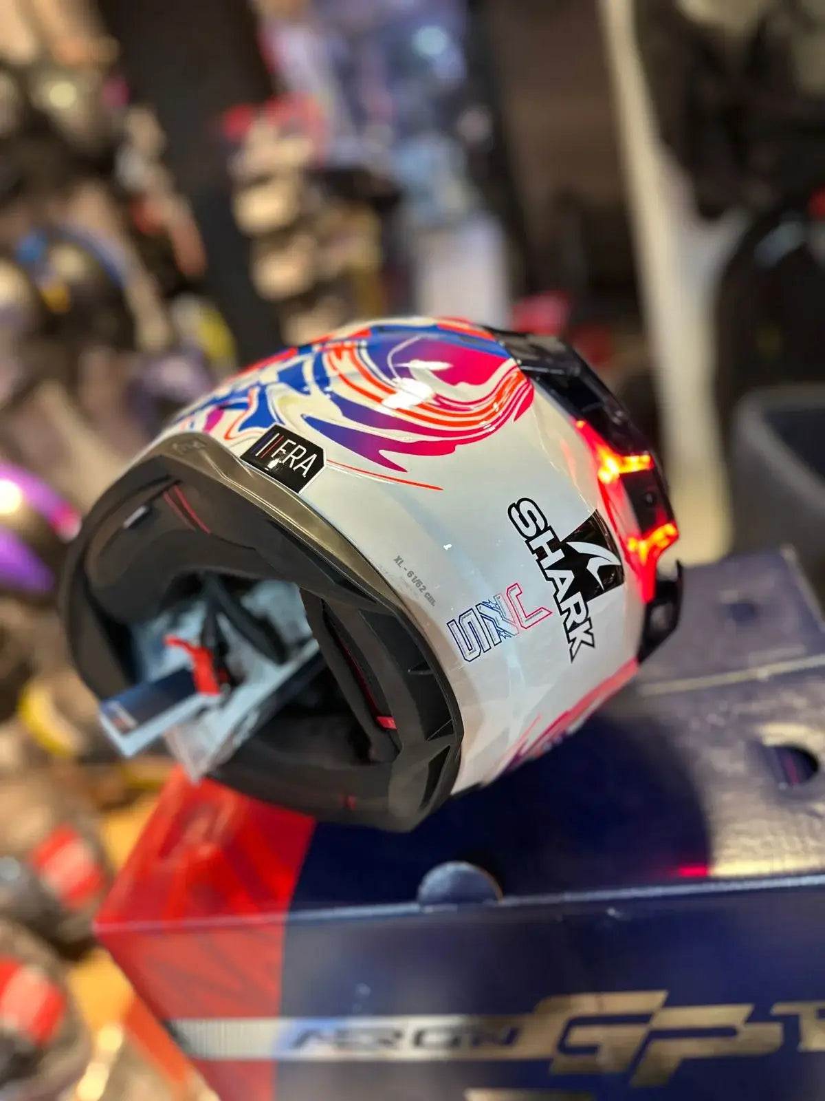 Casco SHARK Skwal i3 Réplica Zarco GP de Francia 4