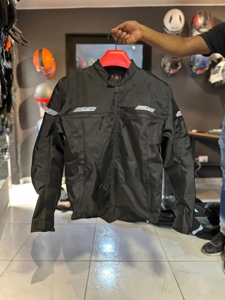 Chaqueta con Protección ARMEX Negra 4