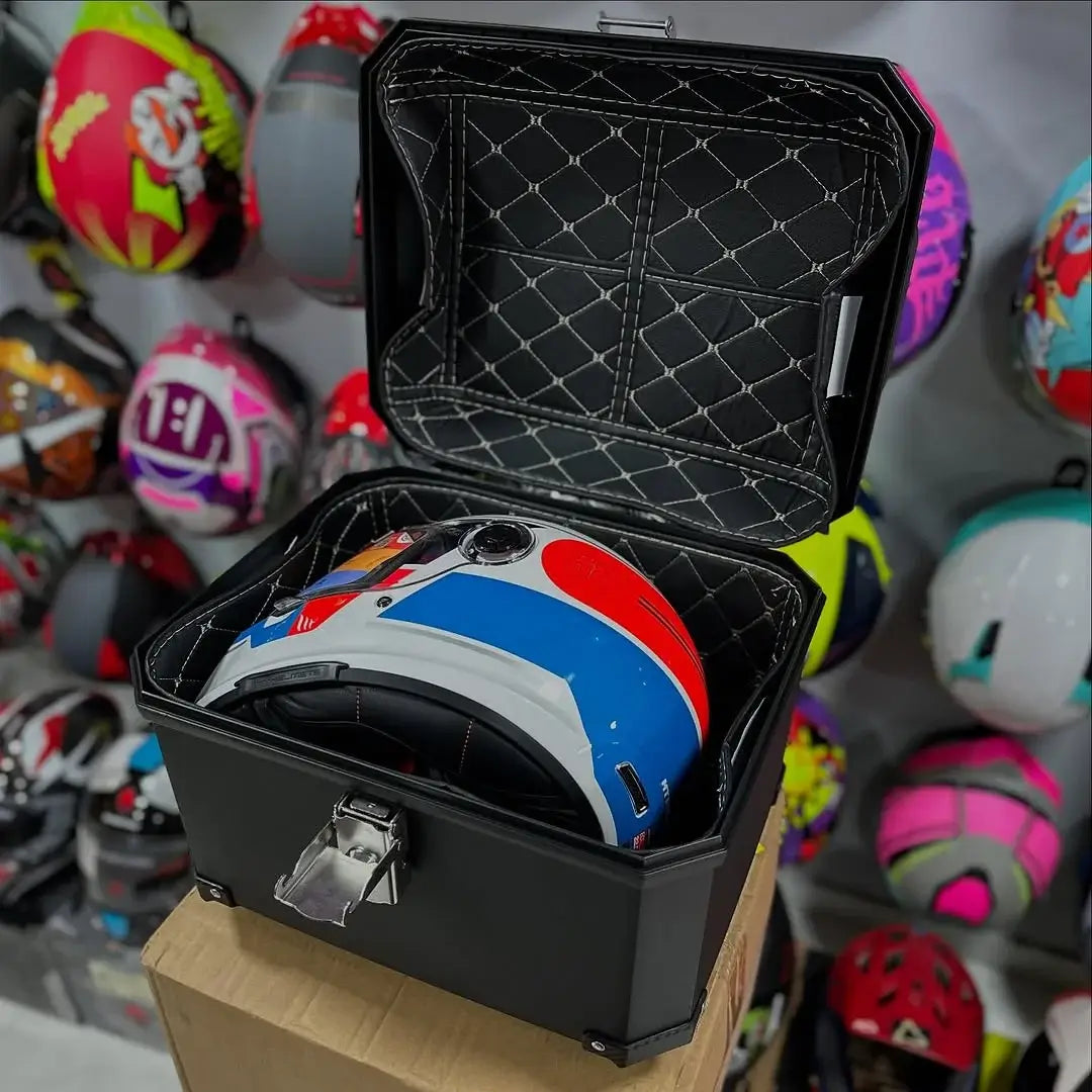 Maletero Baúl GIACOMO 45 Litros 3