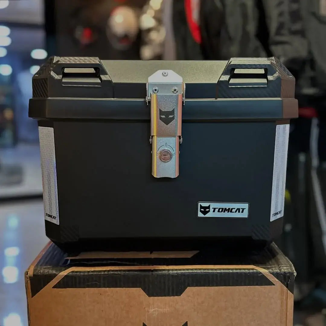 Maletero Baúl TOMCAT 37 Litros 2