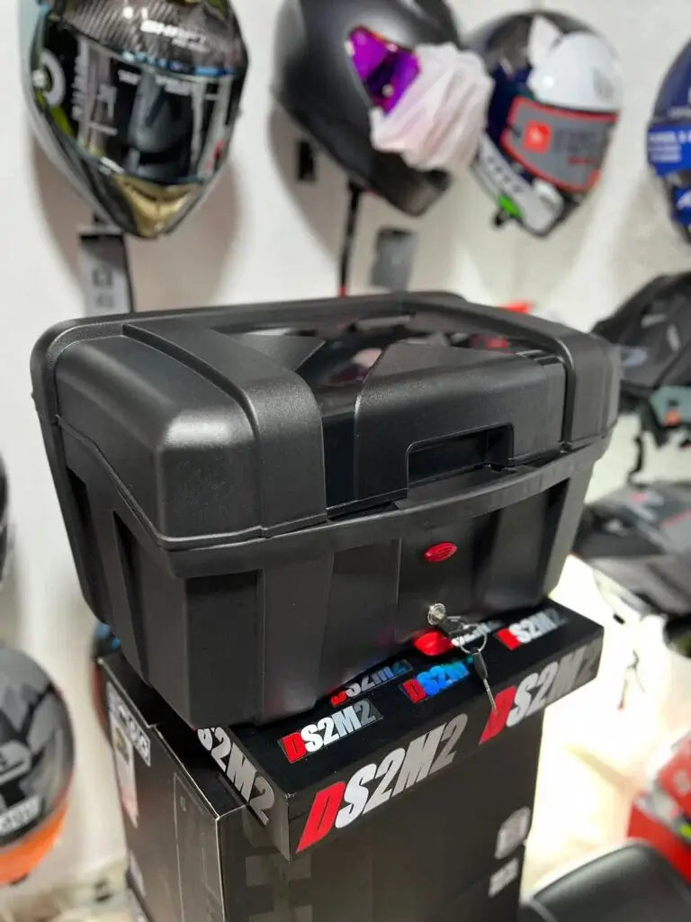 Maletero Baúl TOMCAT 40 Litros