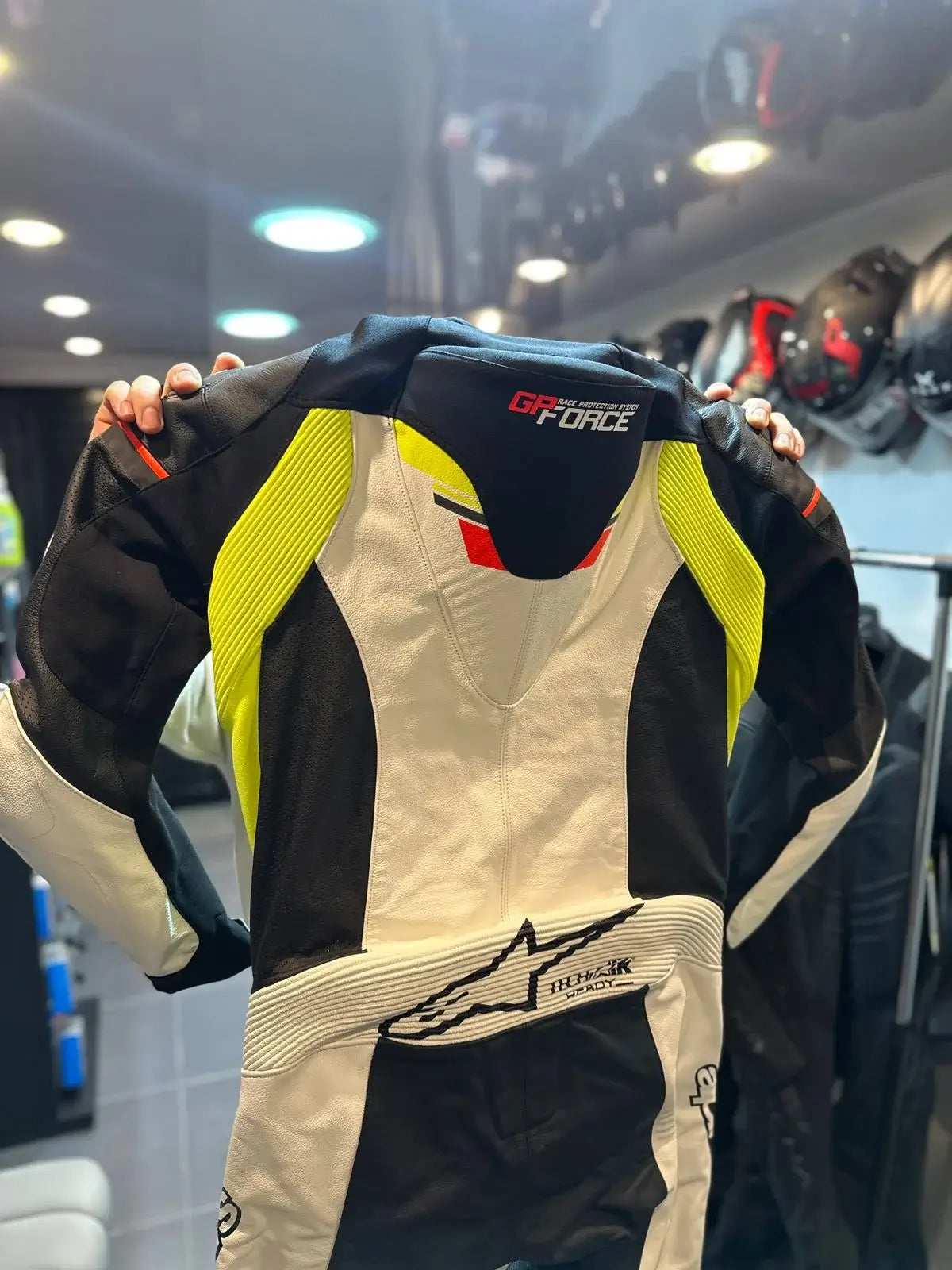 Monotraje ALPINESTARS GP Force Chaser Leather Blanco Verde 4