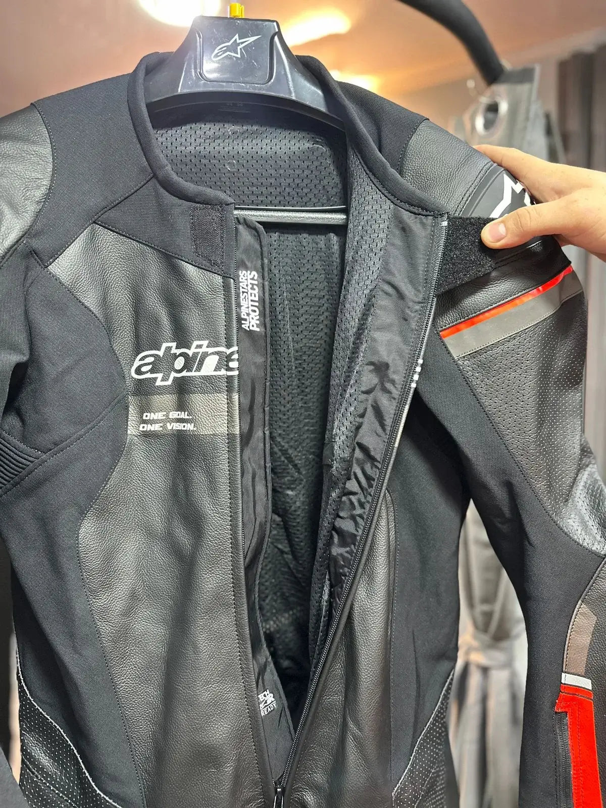 Monotraje ALPINESTARS GP Force Chaser Leather Negro Naranja 4