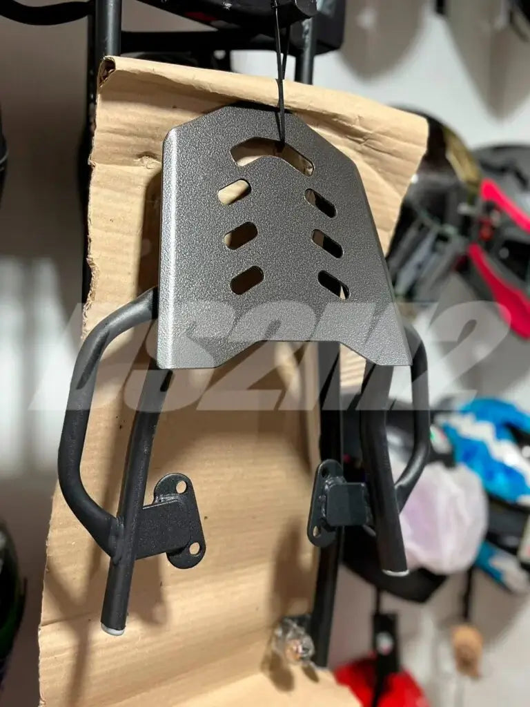 PARRILLA PARA HONDA CB 150 INVICTA CICOL 3