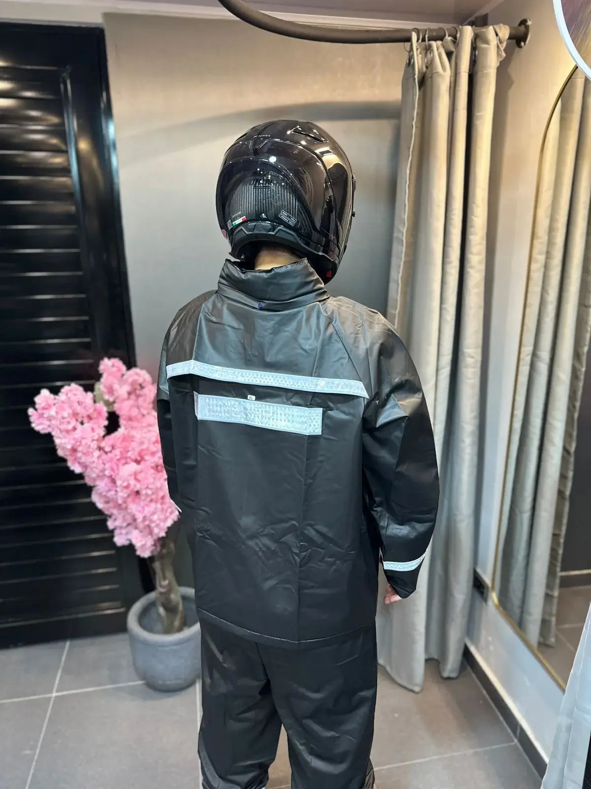 Traje Impermeable DS2M2 Soportado Negro 4