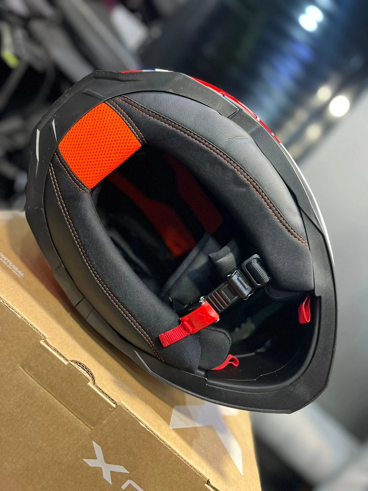 Casco NEXX Y.TRAVL PRIMAL Blanco Azul Rojo