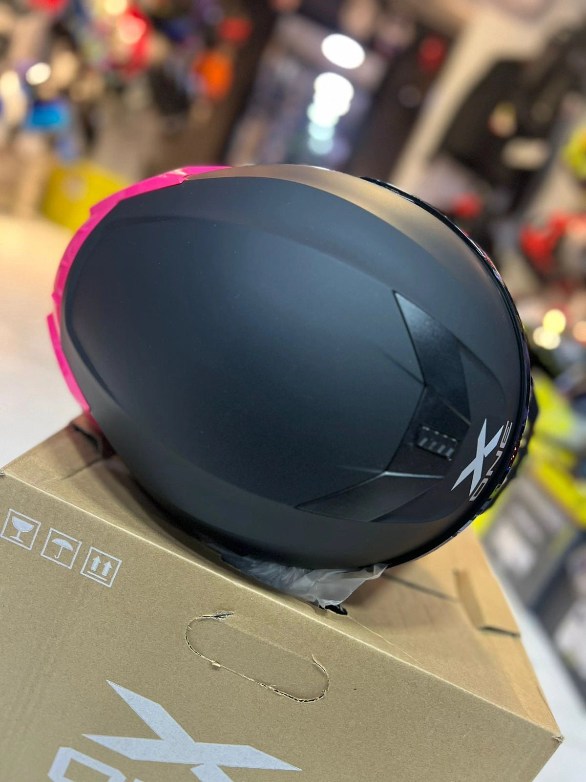 Casco X One 500RS Negro Mate Rosado