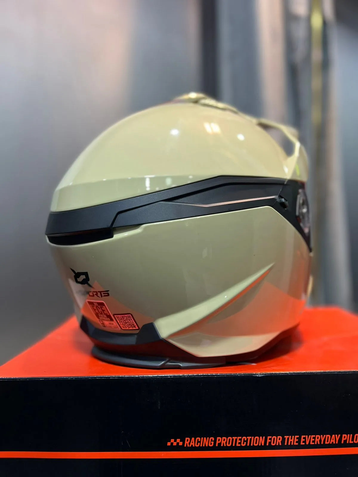 Casco Multipropósito XSPORTS 913 Solid Beige