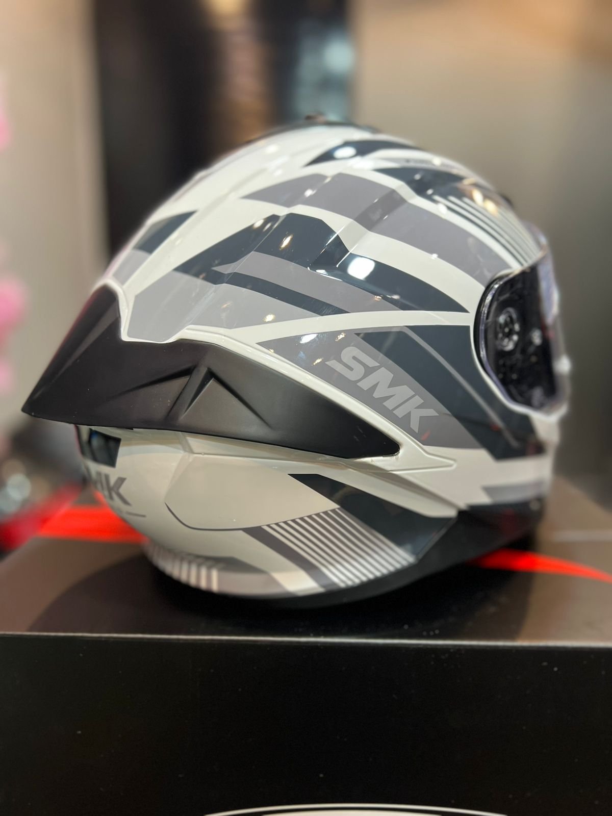 Casco SMK Typhoon Gris