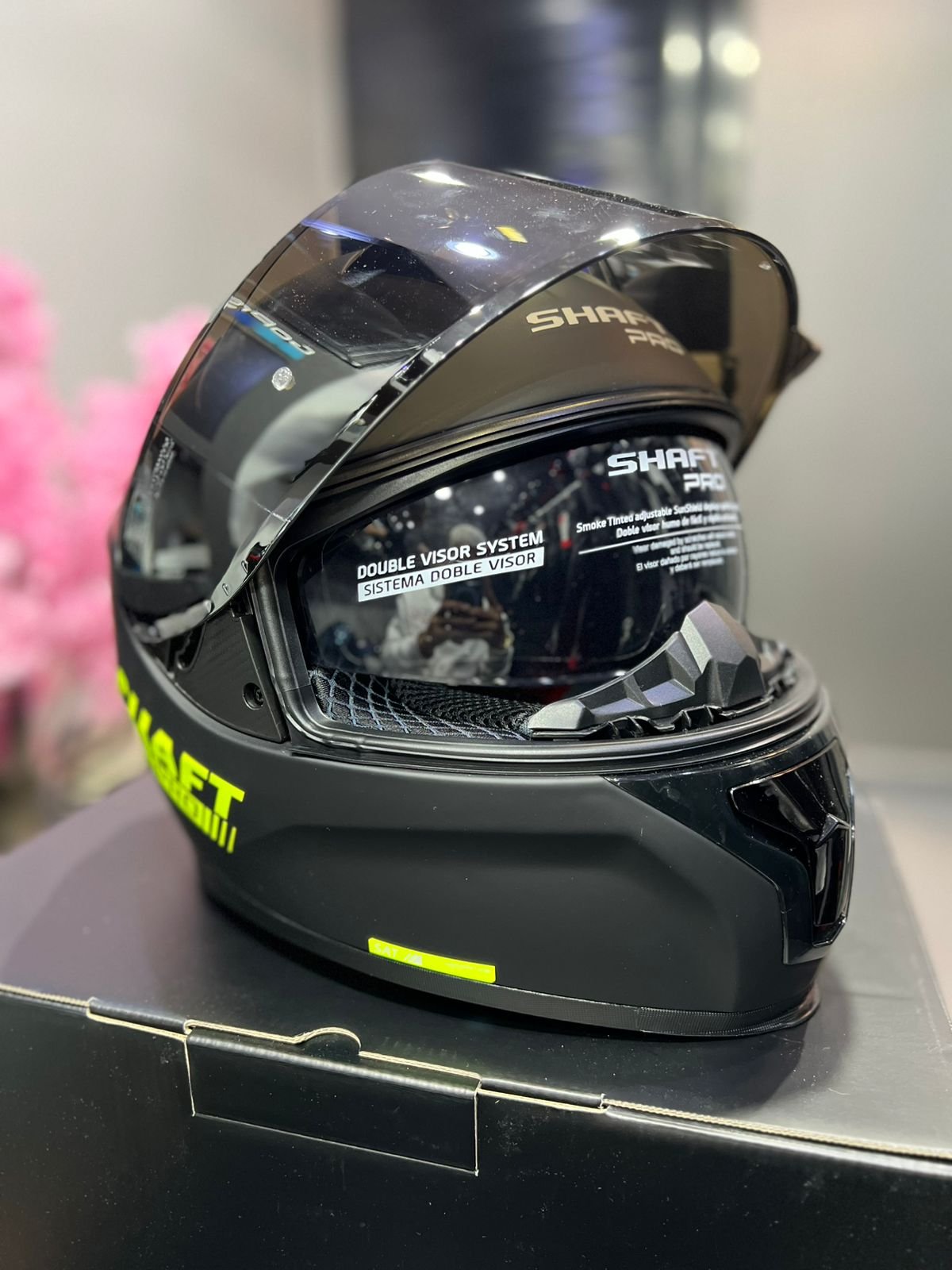 Casco SHAFT PRO SERIES 610DV Negro Amarillo Neon