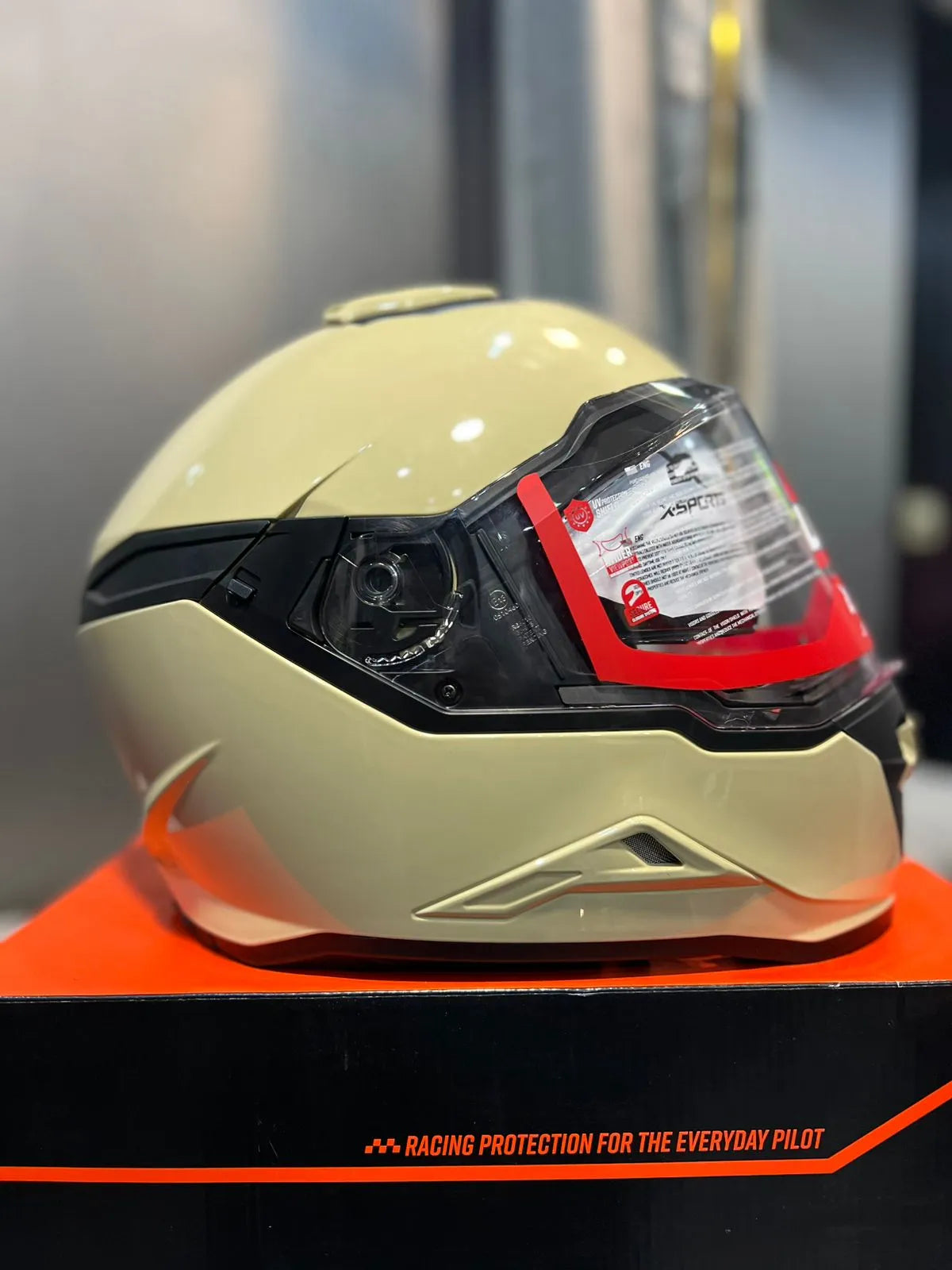 Casco Multipropósito XSPORTS 913 Solid Beige
