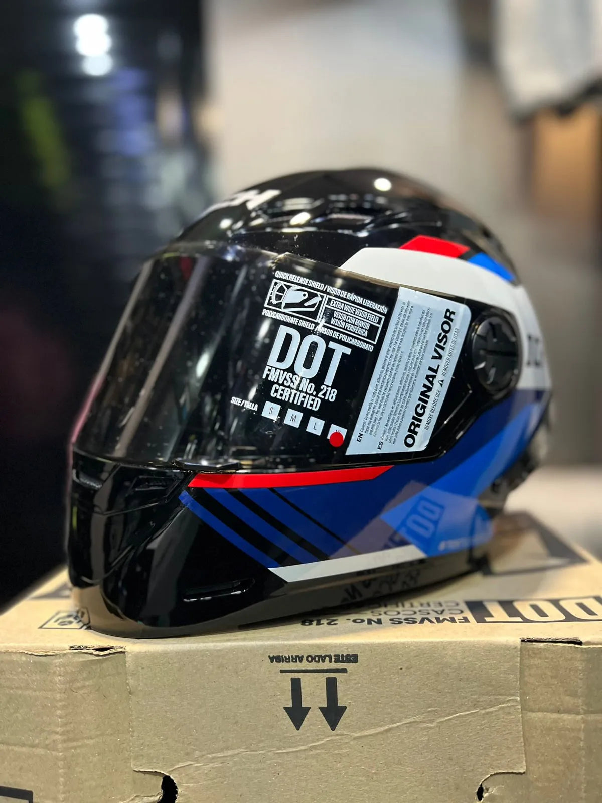 Casco Cerrado ICH 501SP Done Blanco Azul