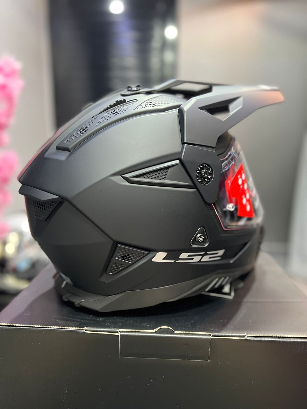 Casco LS2 MX702 Pioneer II Negro Mate