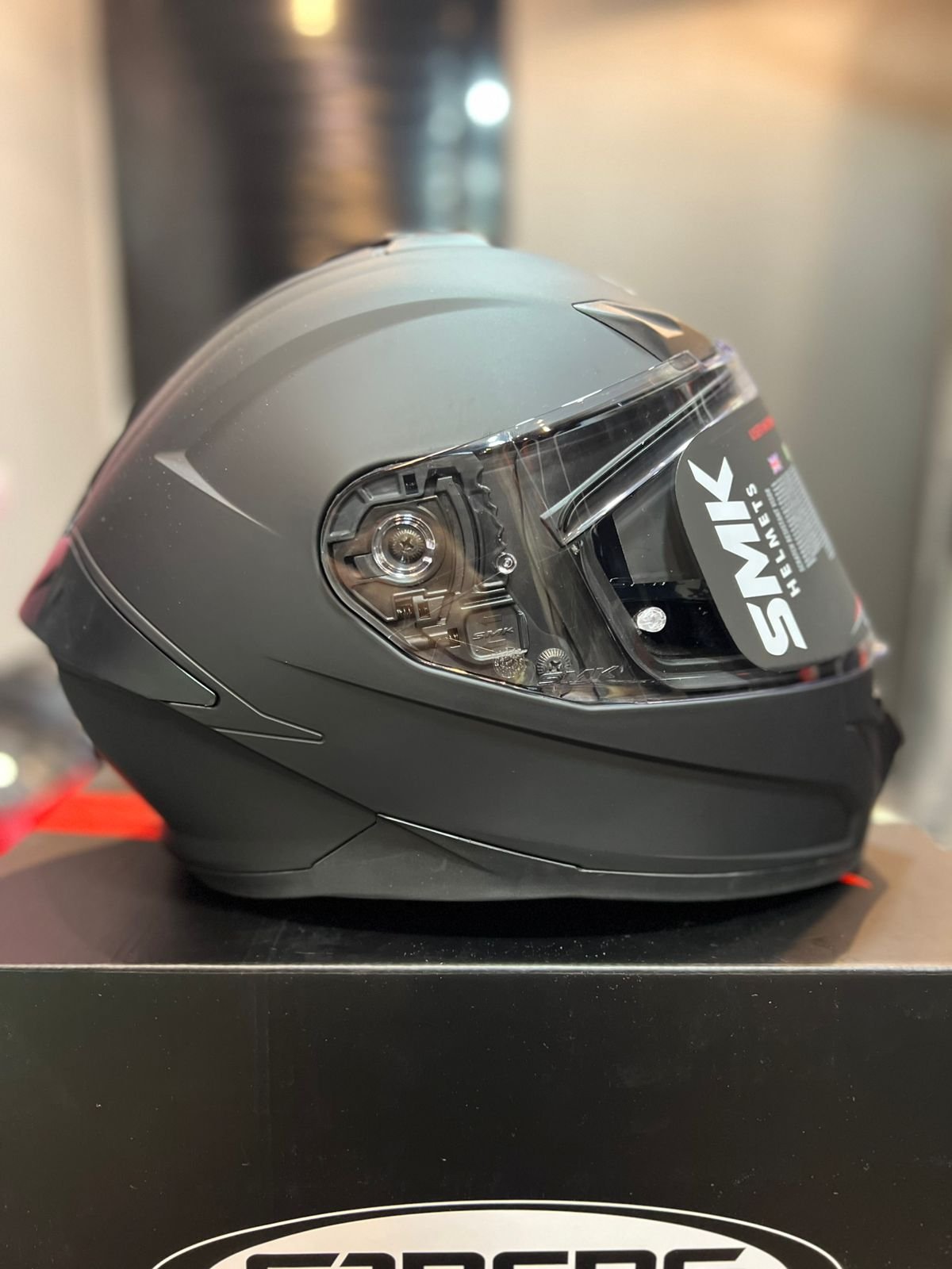 Casco SMK Typhoon Negro Mate
