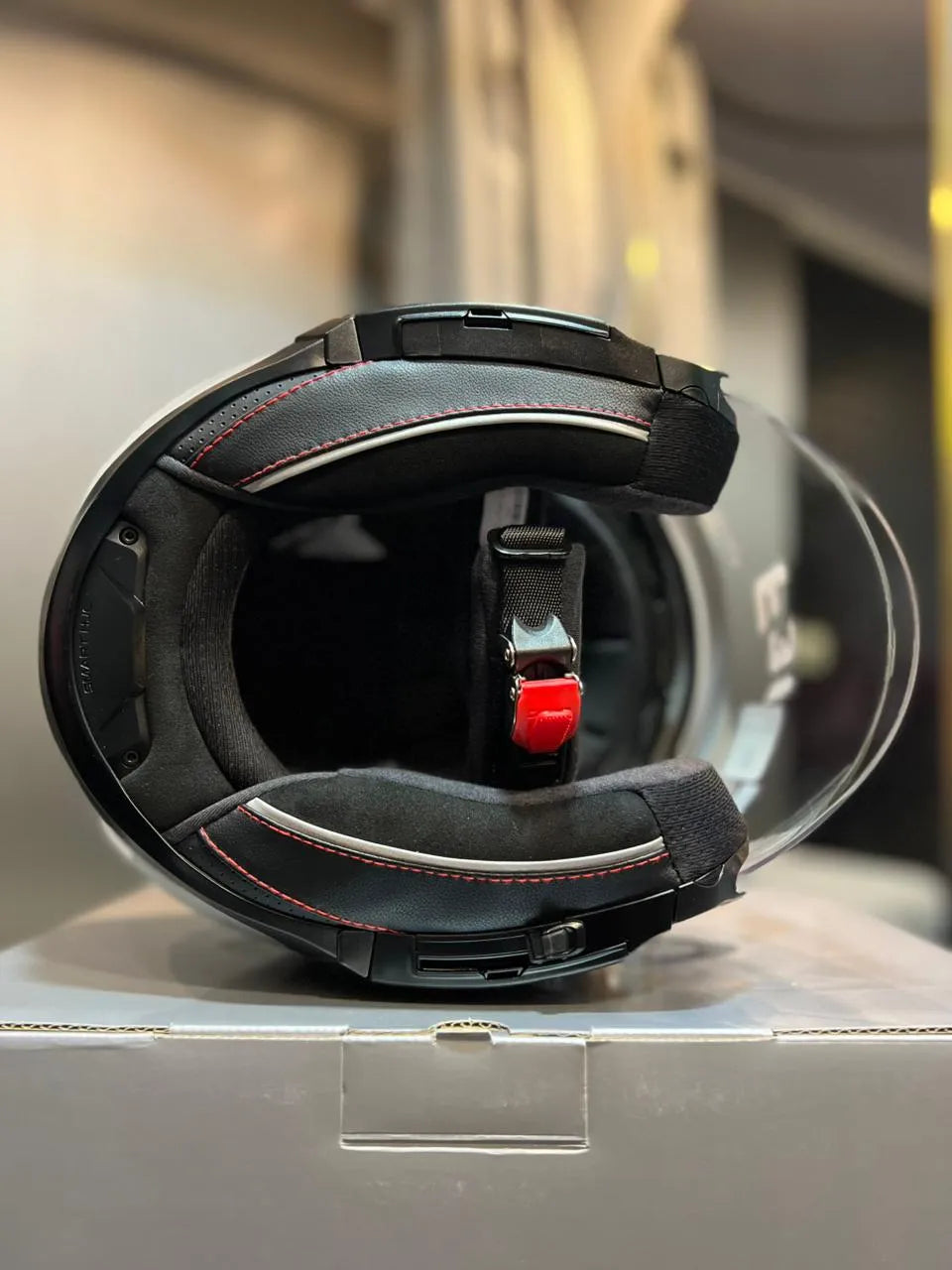 Casco HJC F31 Pearl White