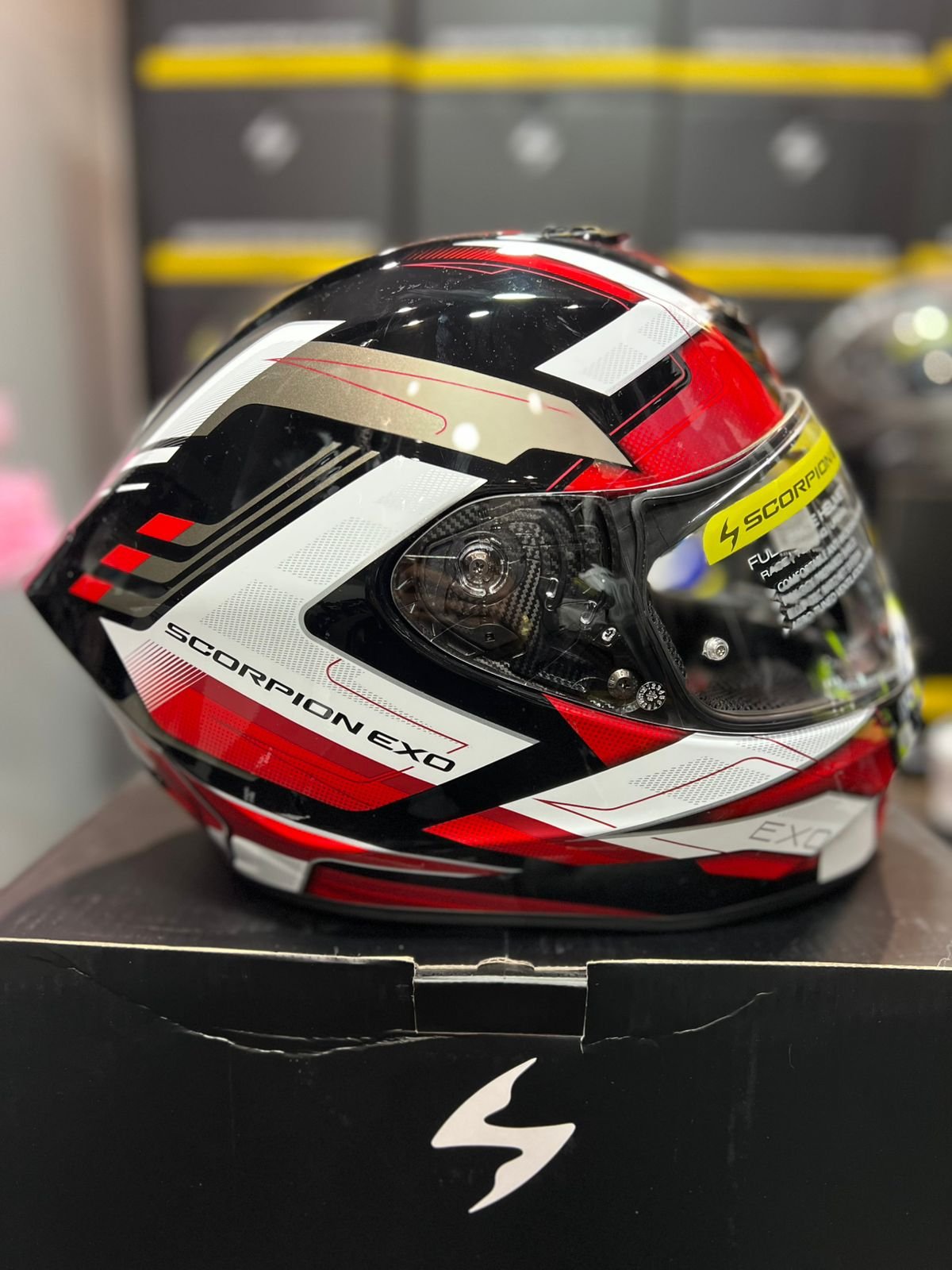 Casco SCORPION EXO 391 CAPTOR Rojo