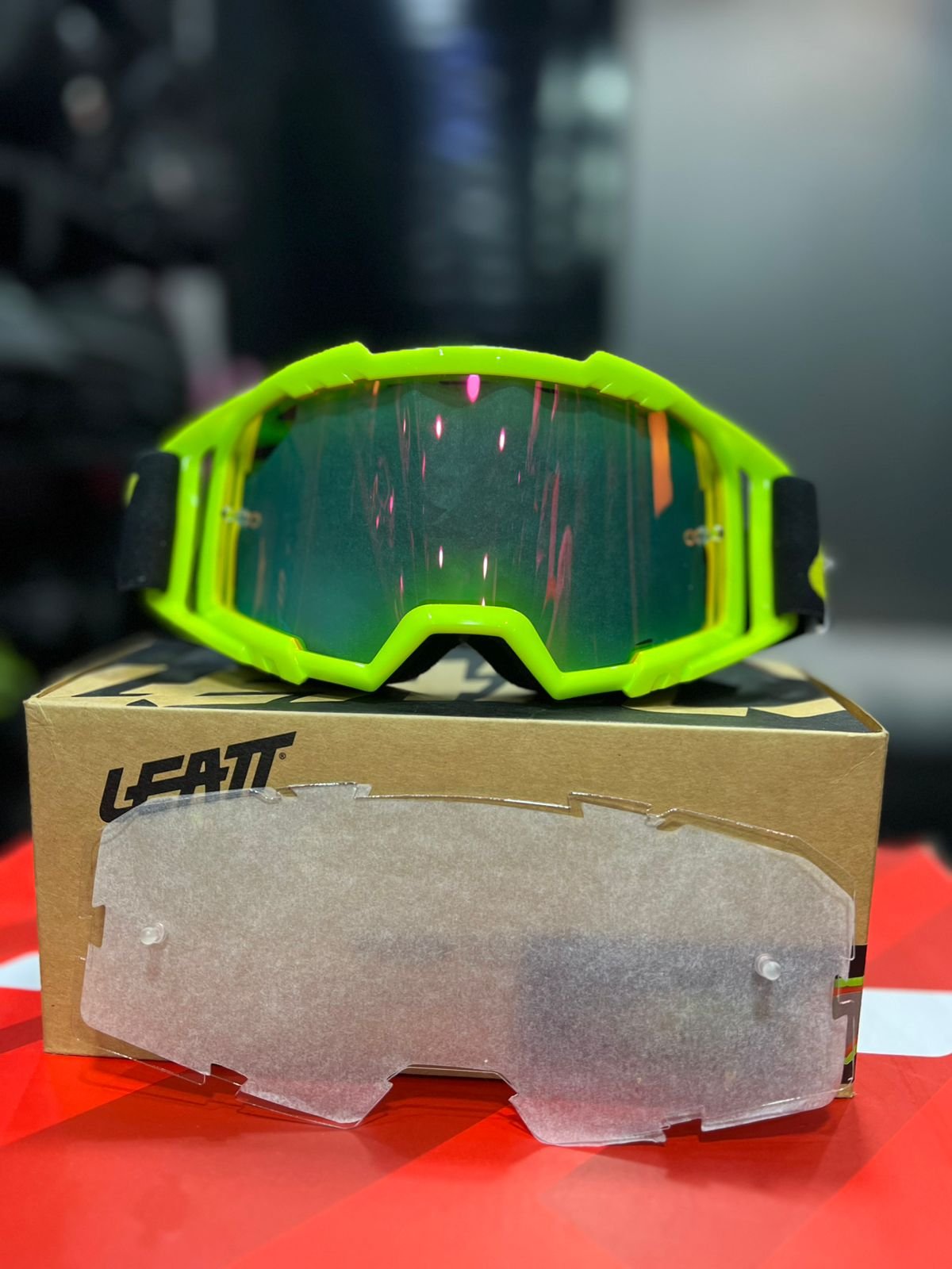 23fcfdcf-547a-46c0-98ae-05eca9a17d5e