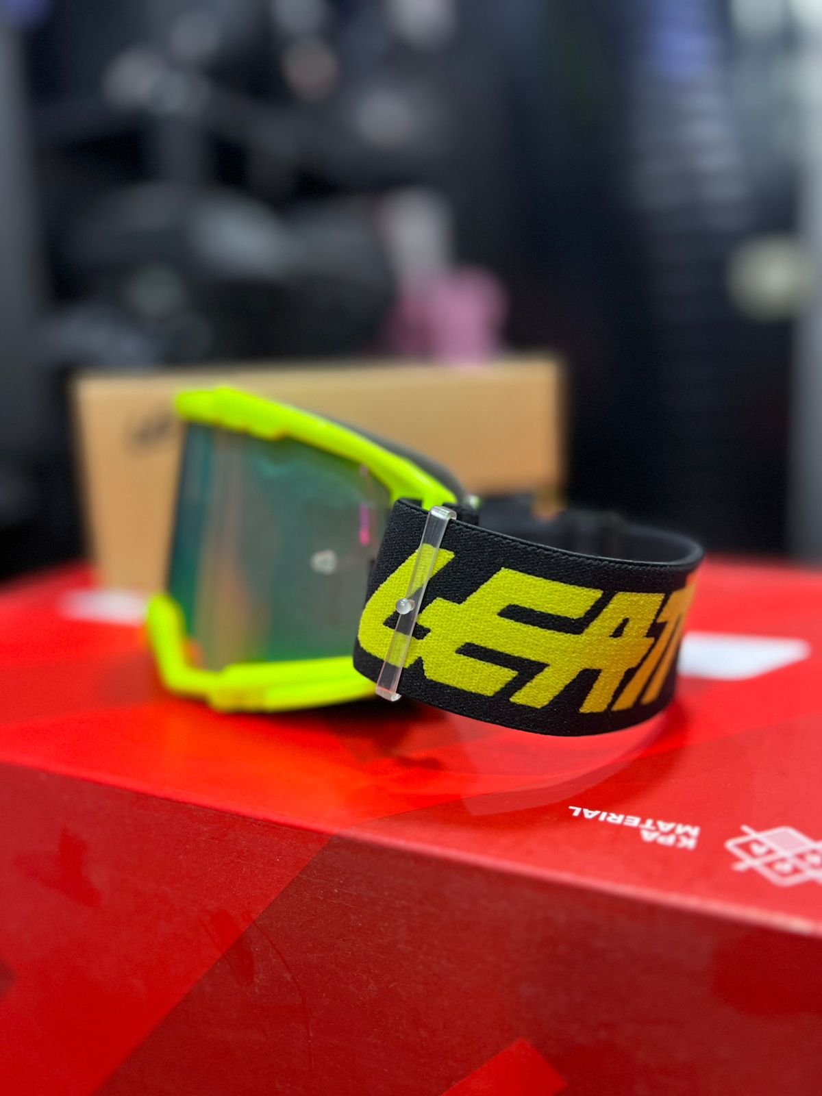 47a8a320-66ec-4dfe-8e28-658f9940ffb9